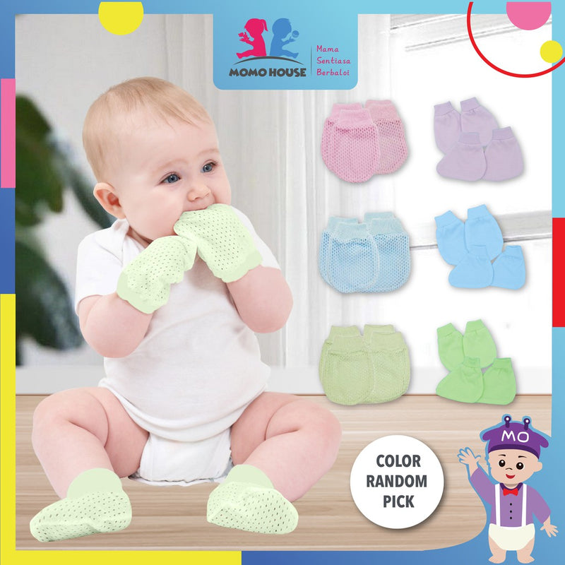 Cotton Baby Mitten And Booties Eyelet Suit / Sarung Tangan Dan Kaki Bayi Lubang (Color Random) (6014 & 6016)